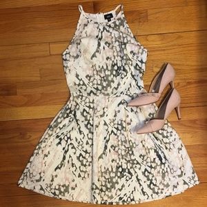 Beautiful Spring/Summer/Fall Dress